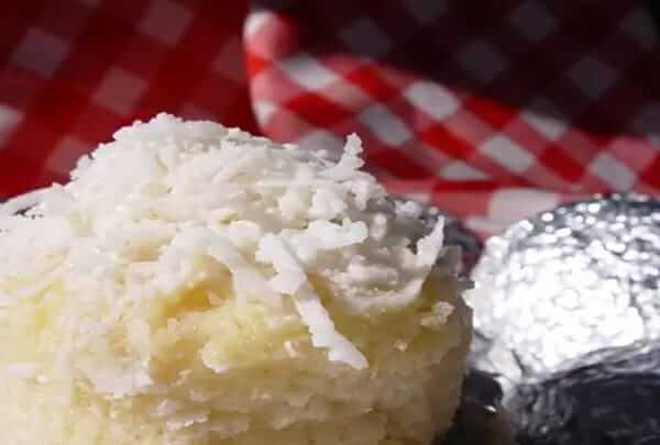 Bolo Embrulhado de Coco - Receitas de bolo gostoso e diferente