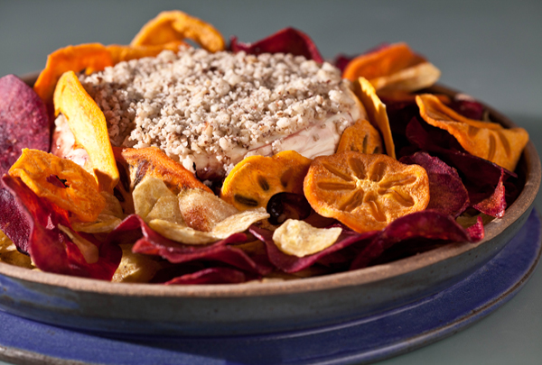 terrine cream cheese calda de jabuticaba e chips caqui banana e batata roxa - Terrine de cream cheese