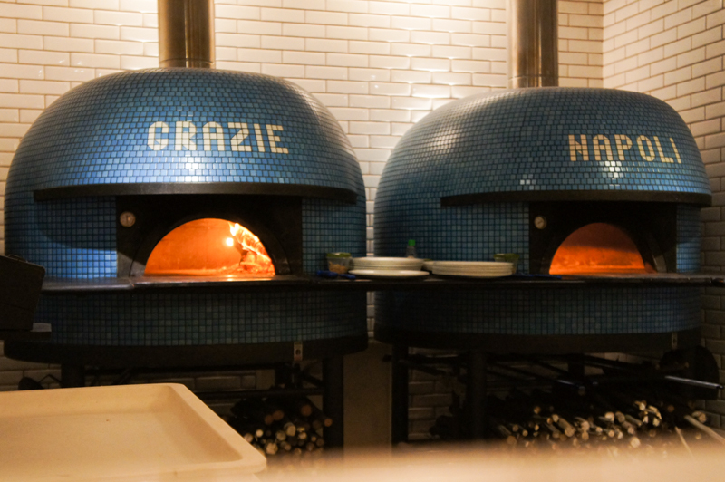 Grazie Napoli fornos foto Jane Prado para Cuecas na Cozinha - Grazie Napoli - pizzaria à moda de Nápoles