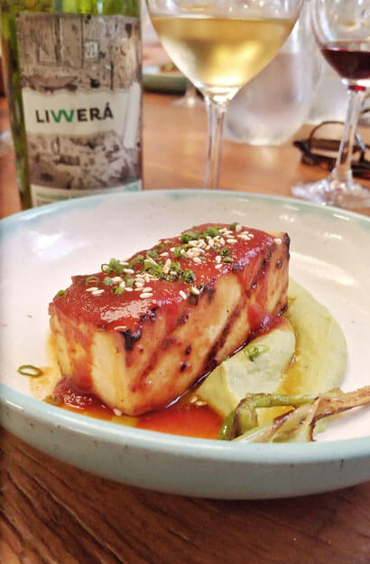 Vinhos com comida vegetariana ou vegana Tofu base de soja - Vinhos com comida vegetariana ou vegana