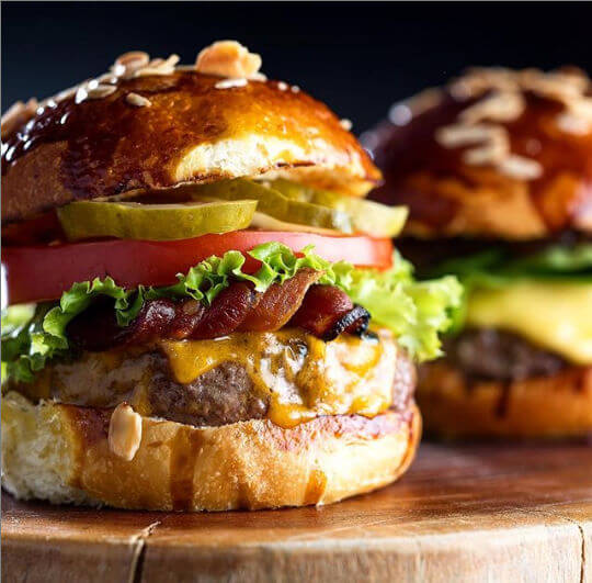 Hamburguerias que você precisa conhecer Burger Table - Hamburguerias que você precisa conhecer