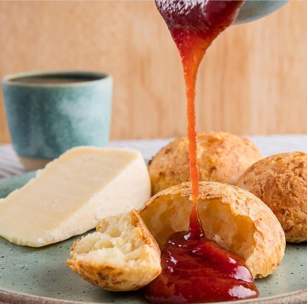 NUU Alimentos _Pão de Queijo com Goiabada