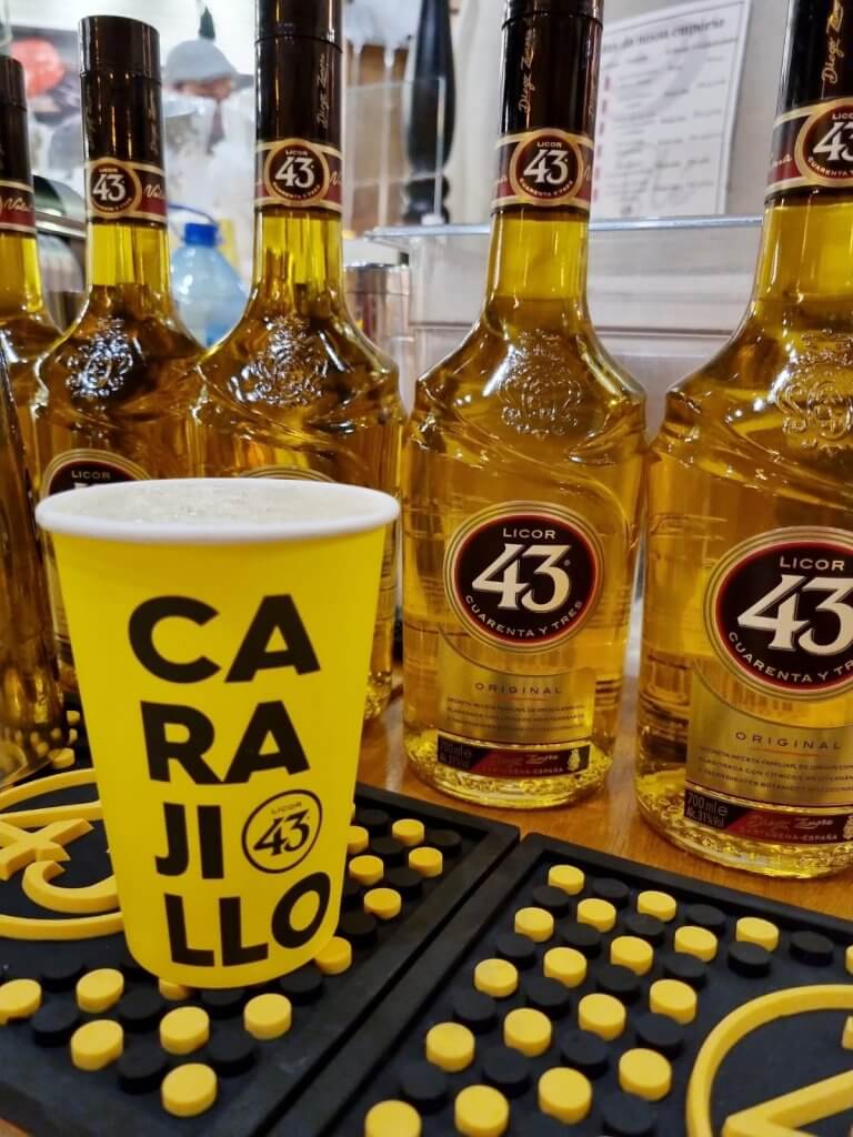 Drinks Licor 43 para o Lançamento livro CONFORTAM-SE Olfatos Angustiados & Corações Aflitos.