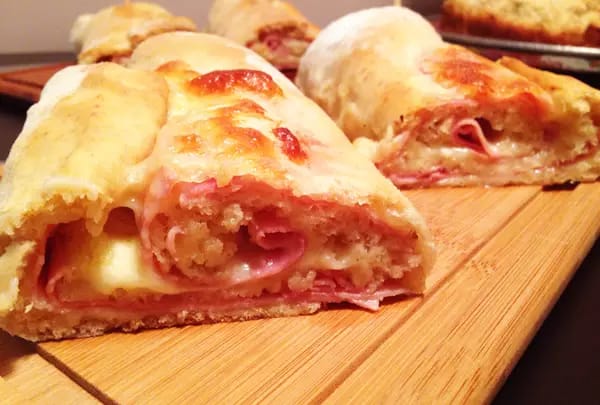 Enroladinho de Queijo e Presunto - Receitas de Pão e Pizza