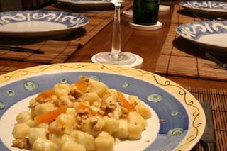 Receitas de Massas fáceis de fazer Nhoque com gorgonzola damasco e nozes - Receitas de Massas fáceis de fazer